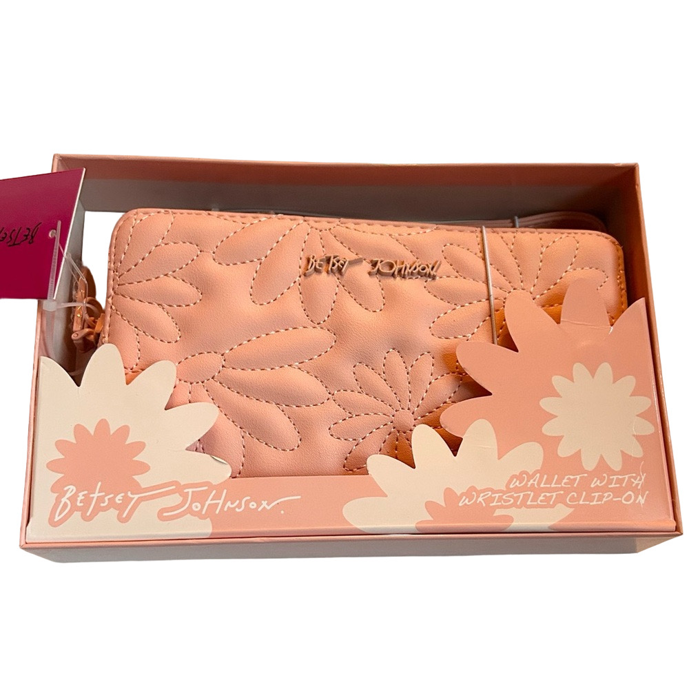 Betsey Johnson Pink Flower Wallet Wristlet New In Box